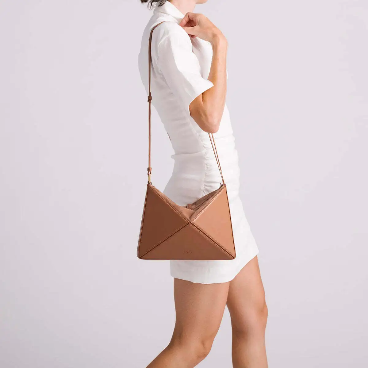 Fold crossbody, cognac
